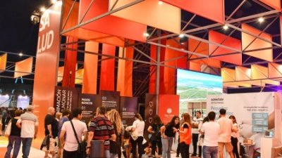 Salud promueve la prevención en la FNS 2025 bajo el lema Energía que Cuida