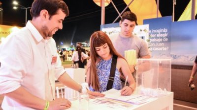 Sorteo de matrimonios emblemáticos, uniones convivenciales y un espacio de identidad en la FNS